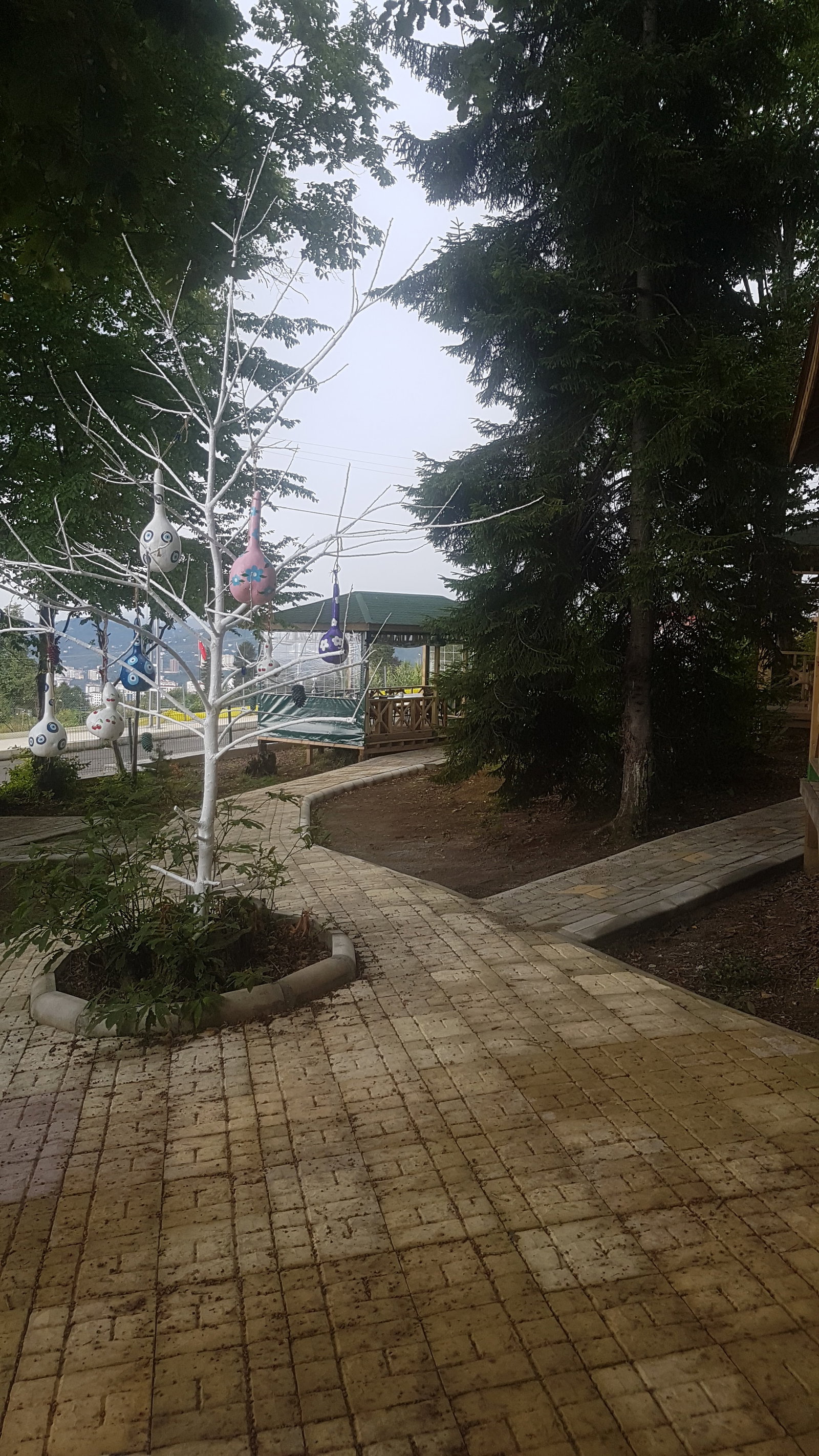 Meşelik Bahçe Serpme Kahvaltı & Et Mangal