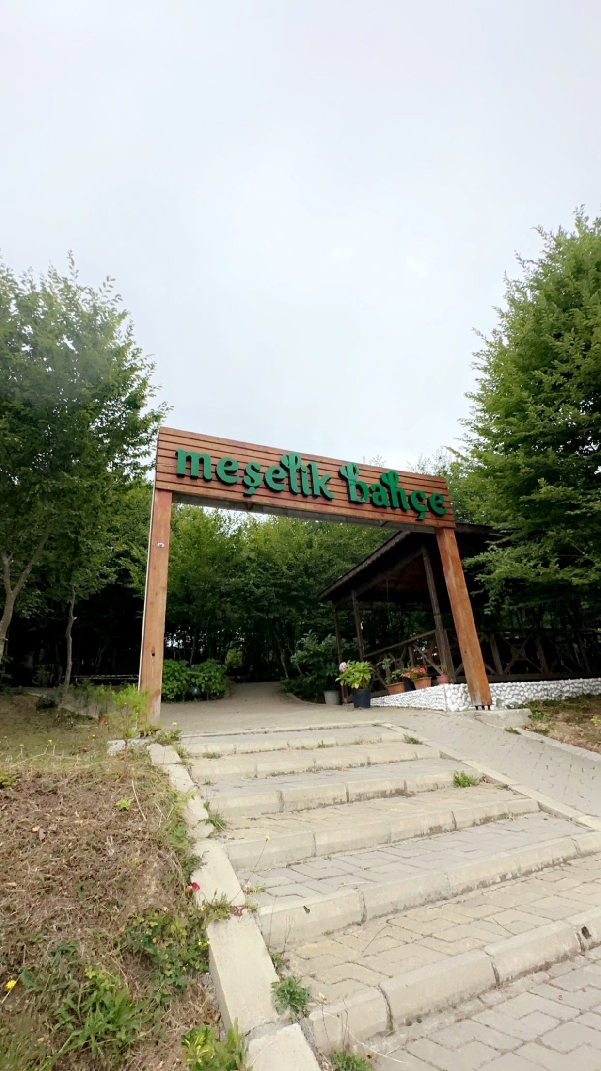 Meşelik Bahçe Serpme Kahvaltı & Et Mangal