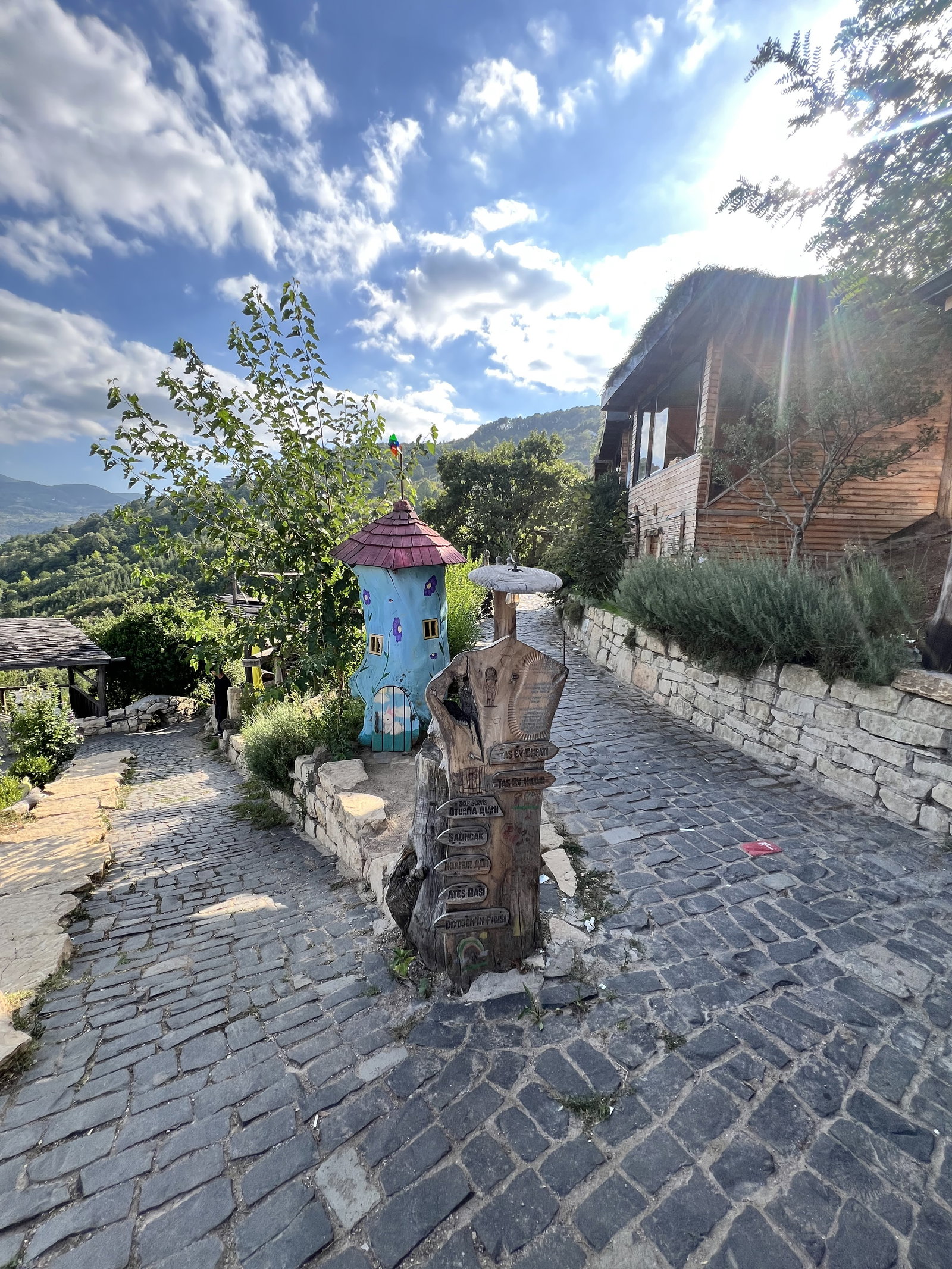 Marangoz Bahçe Kafe