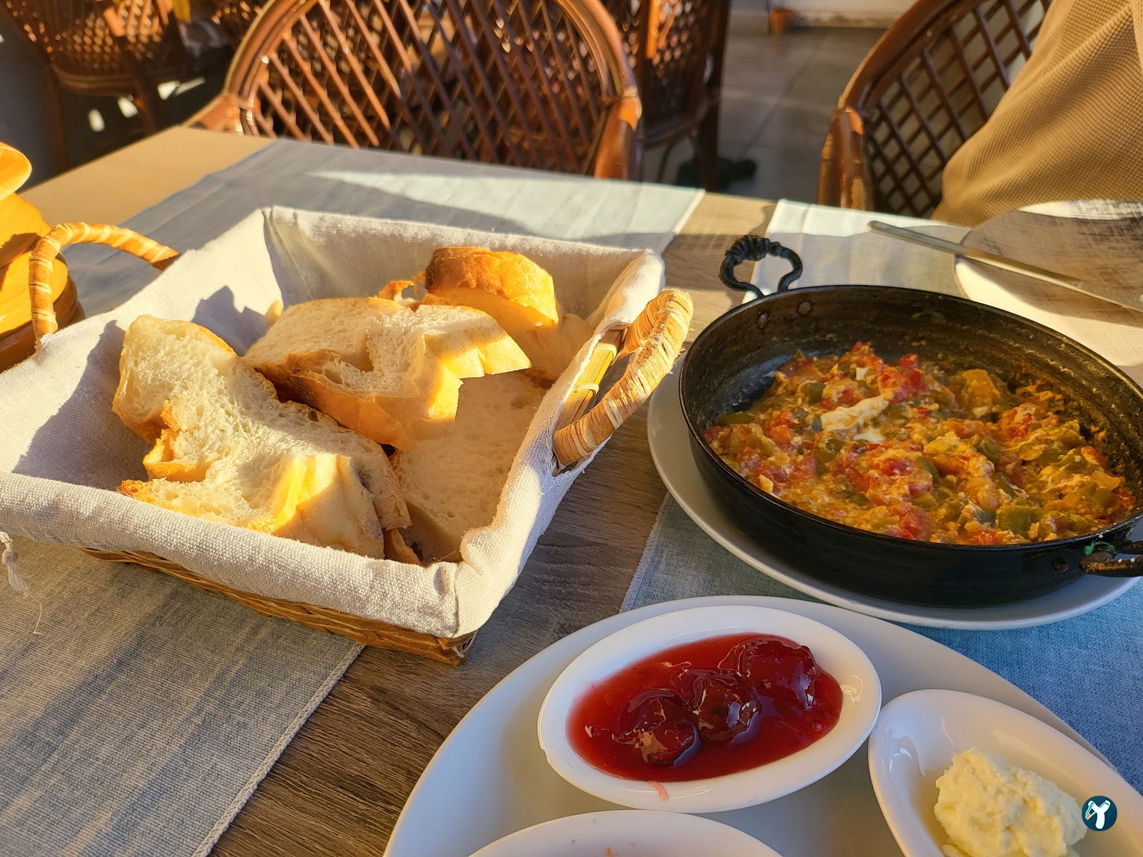 Termi̇nal Restaurant Cafe