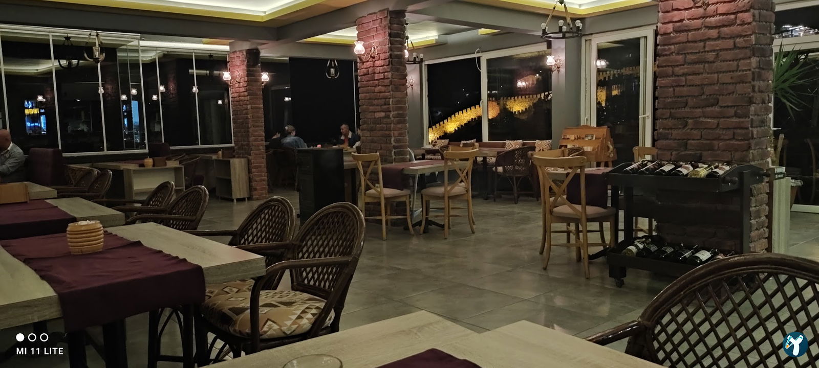 Termi̇nal Restaurant Cafe
