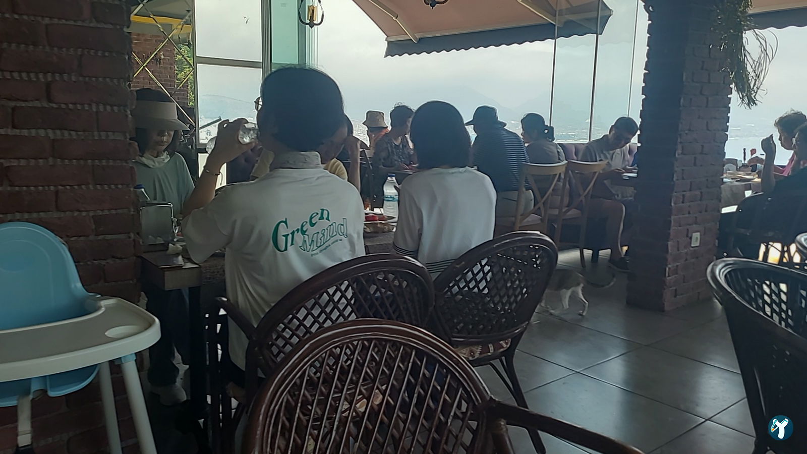 Termi̇nal Restaurant Cafe