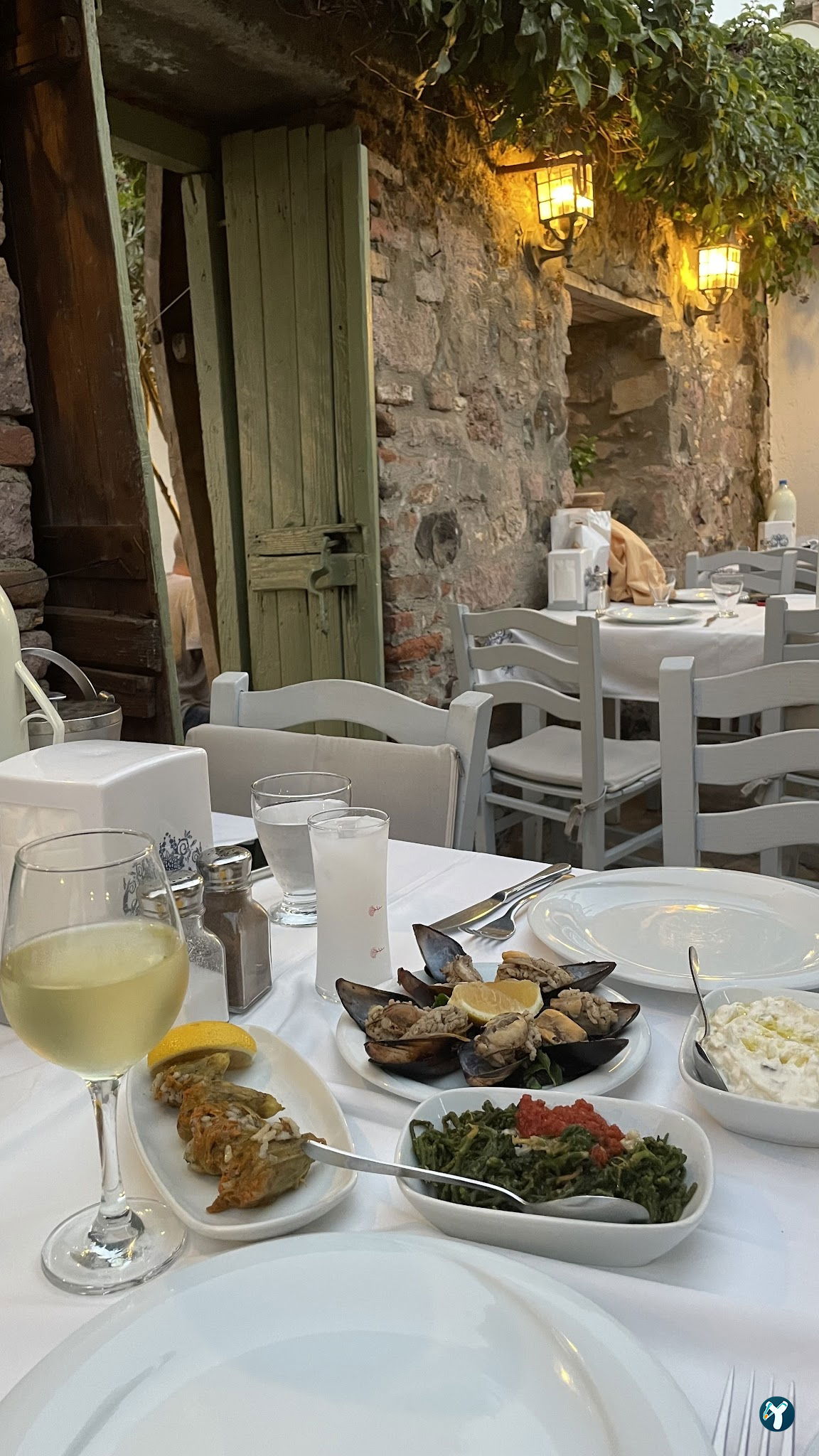 Yakamoz Avlu Restaurant