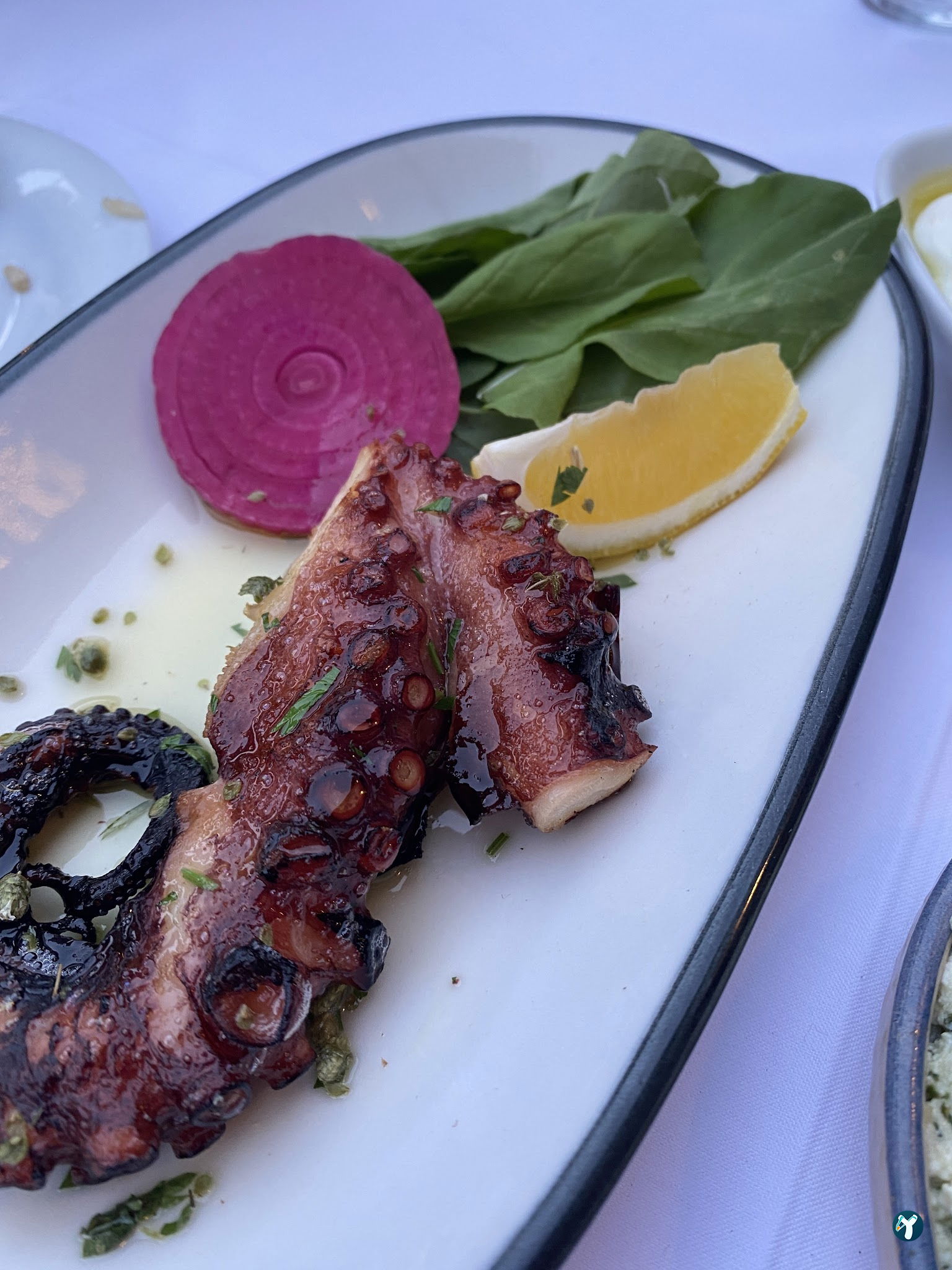Yakamoz Avlu Restaurant