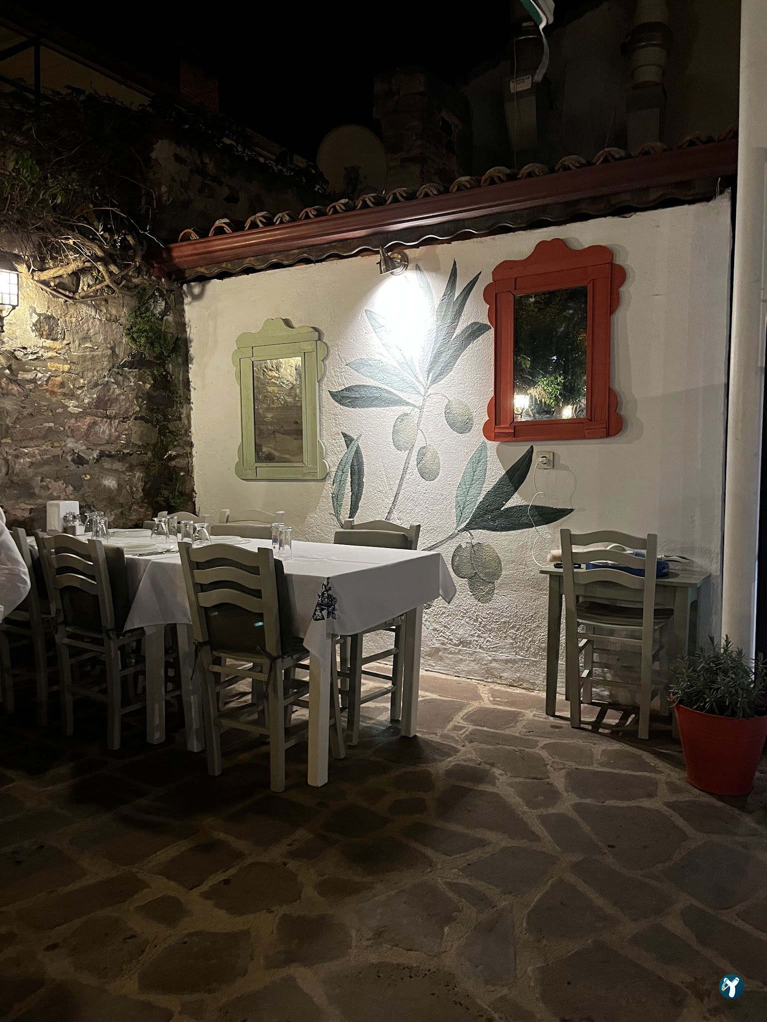 Yakamoz Avlu Restaurant