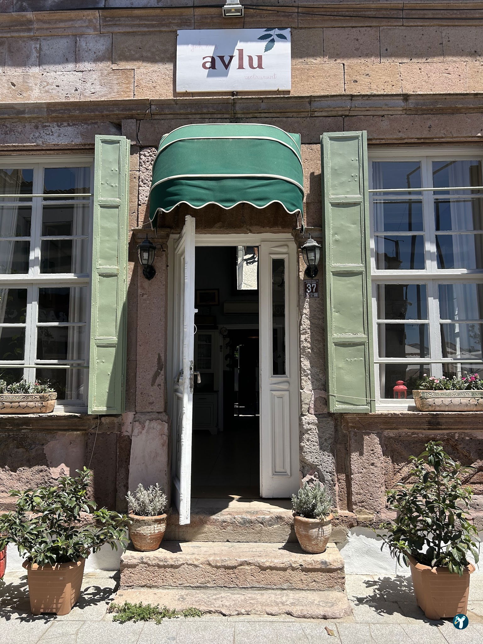 Yakamoz Avlu Restaurant