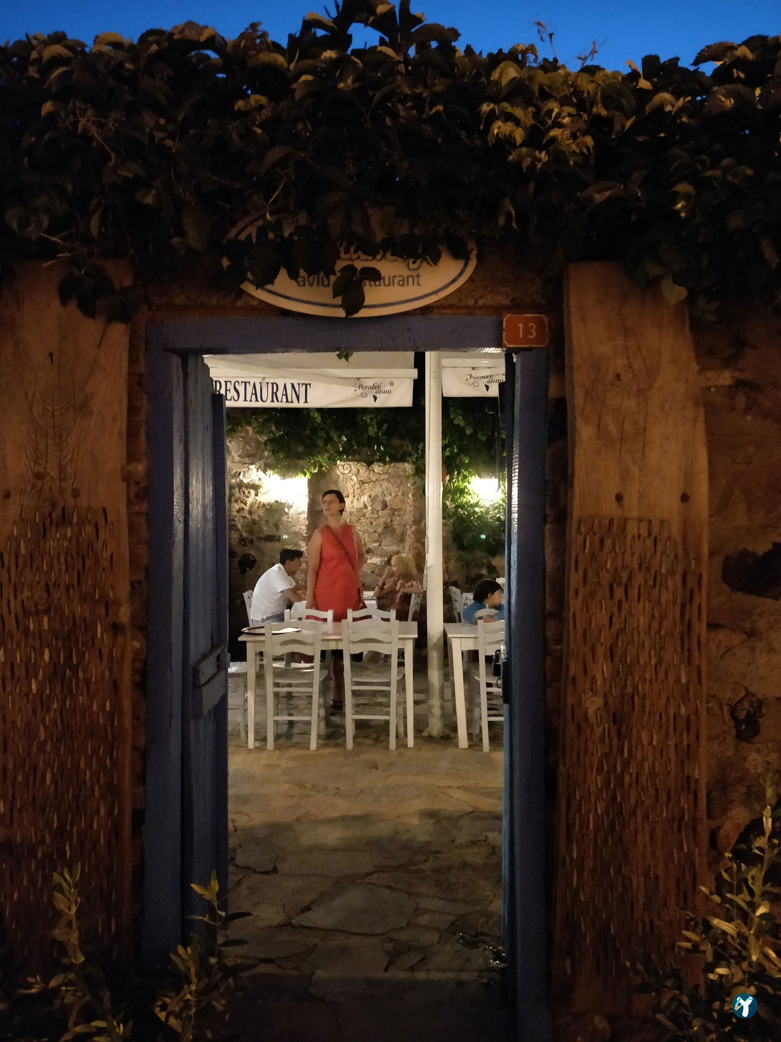 Yakamoz Avlu Restaurant