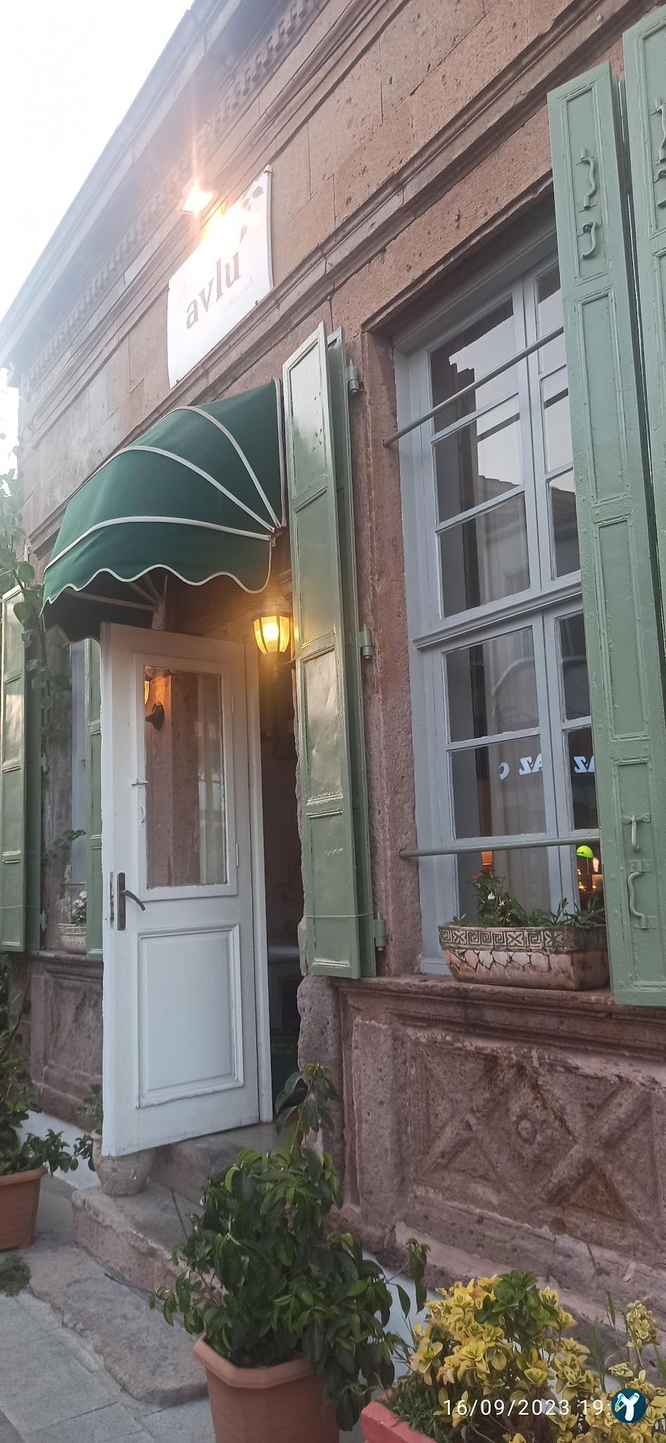 Yakamoz Avlu Restaurant