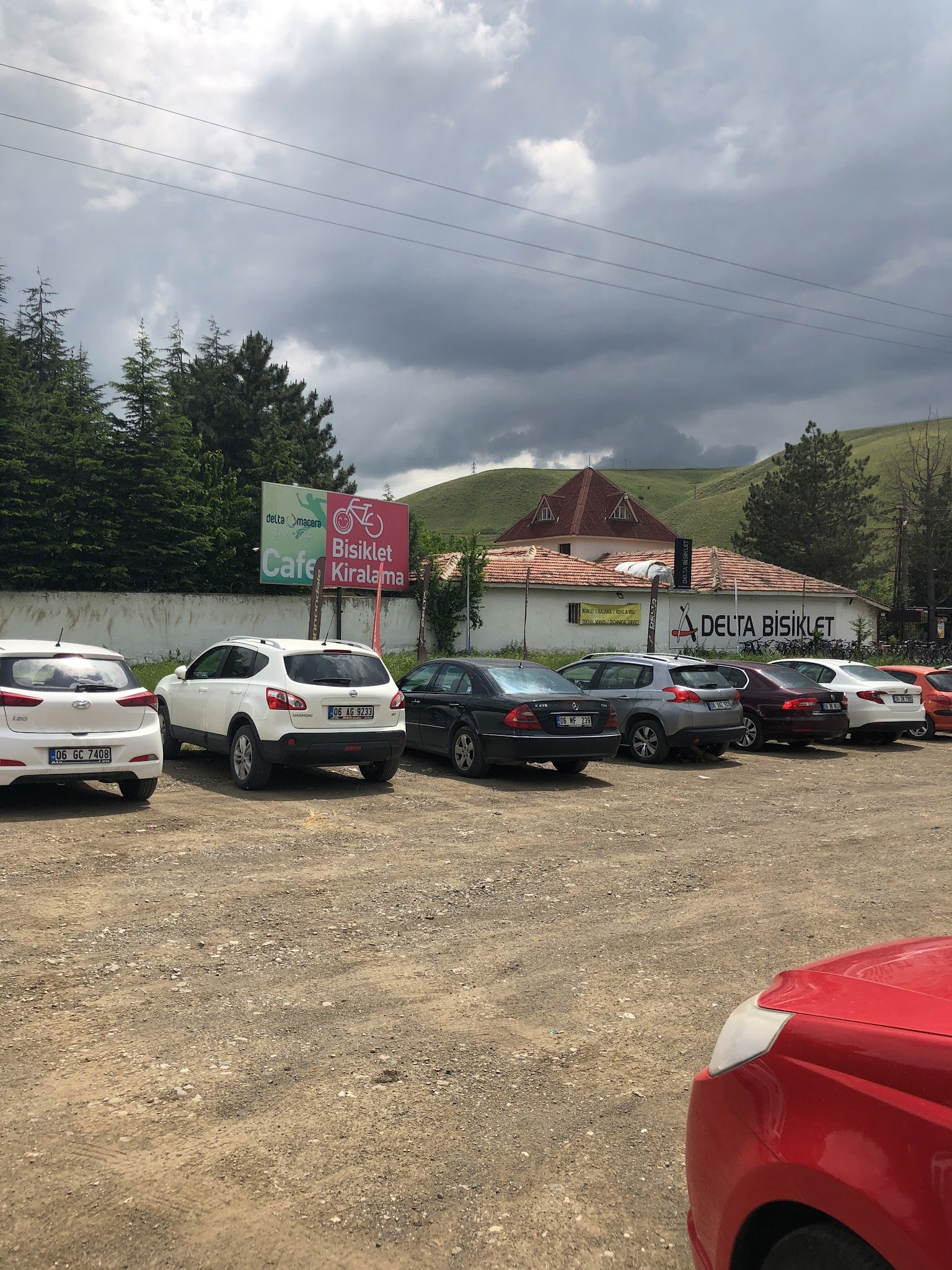 Delta Macera Sport & Cafe