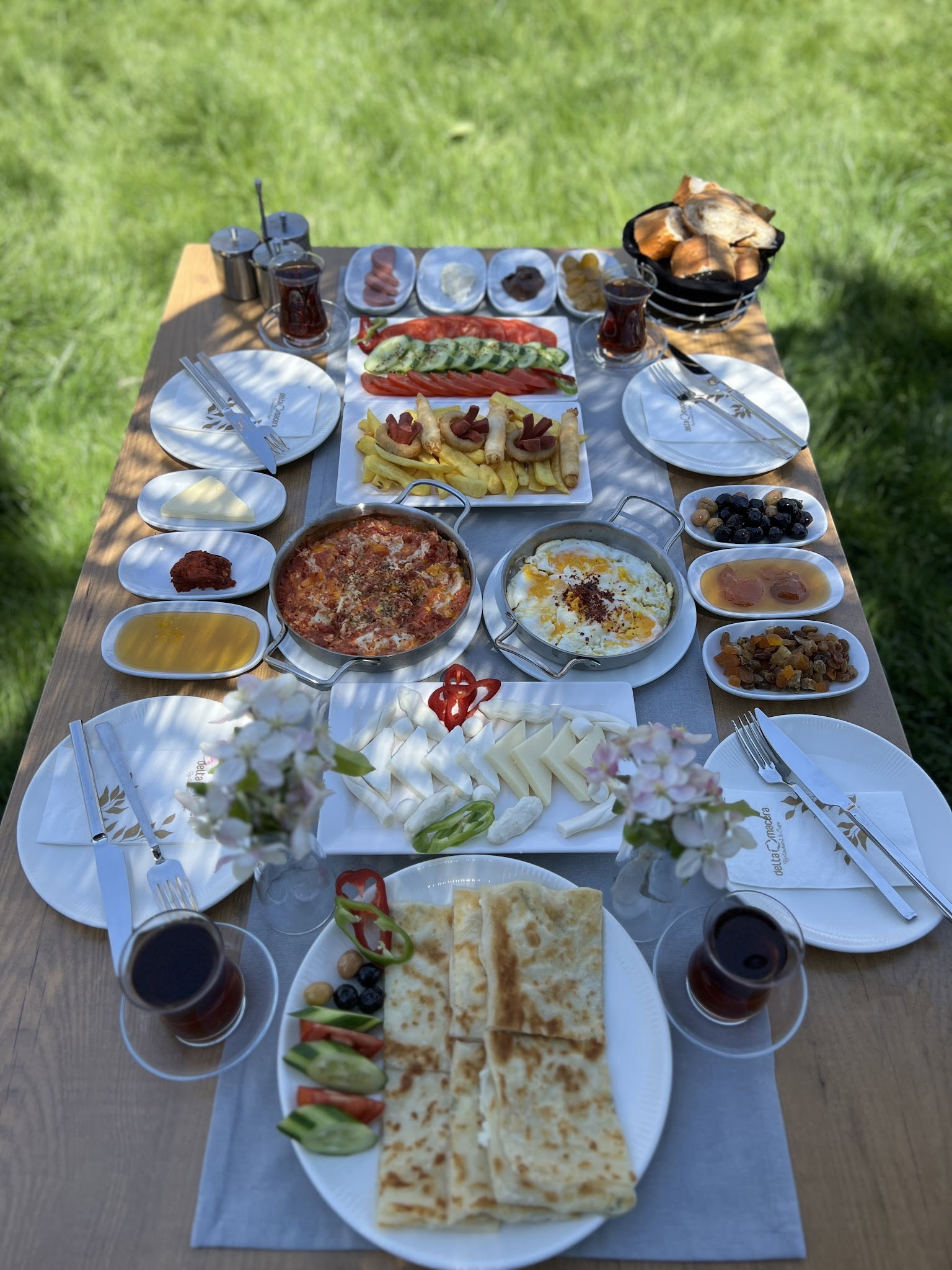 Delta Macera Sport & Cafe