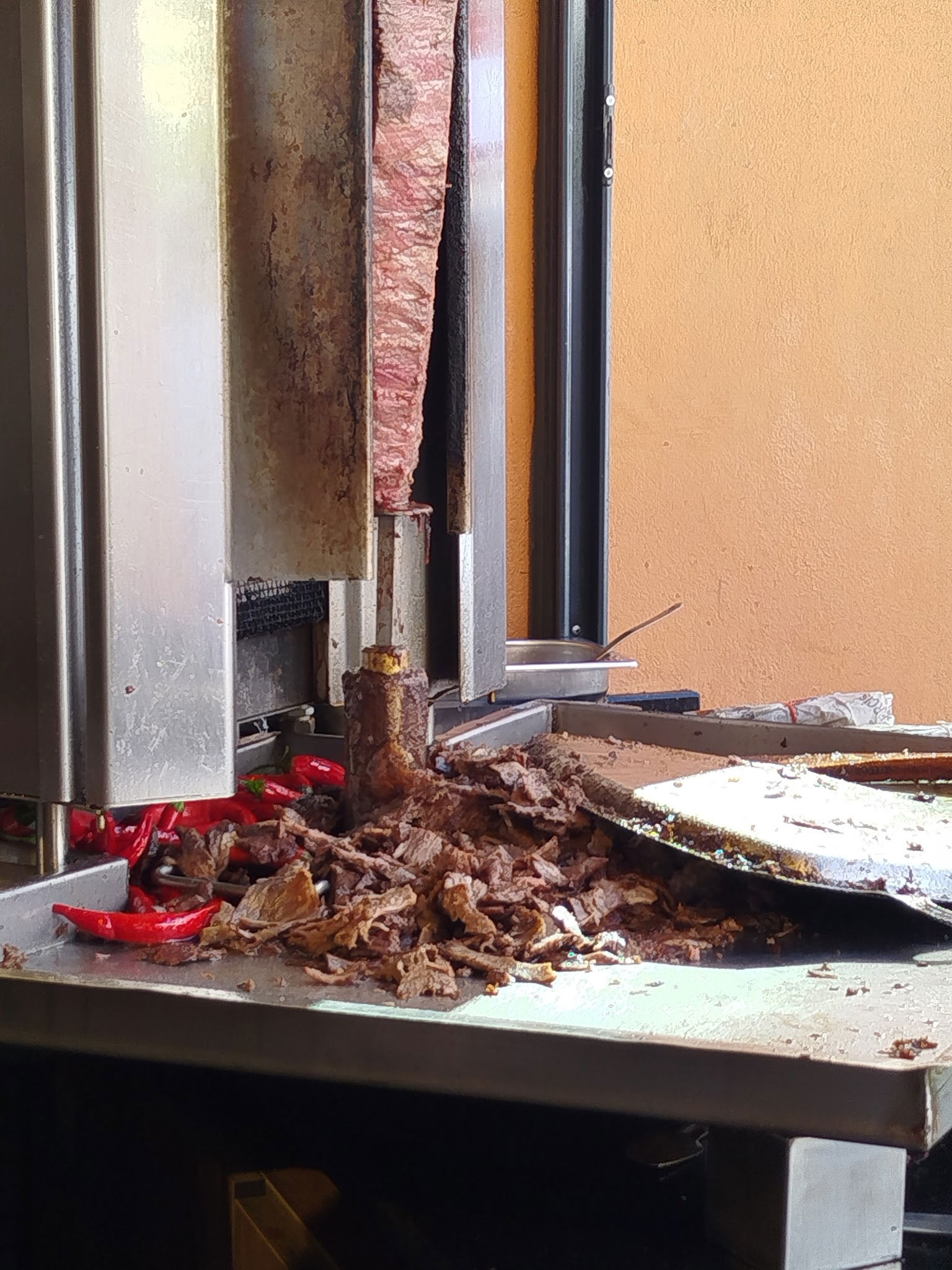 Tarihi Bornova Dönercisi