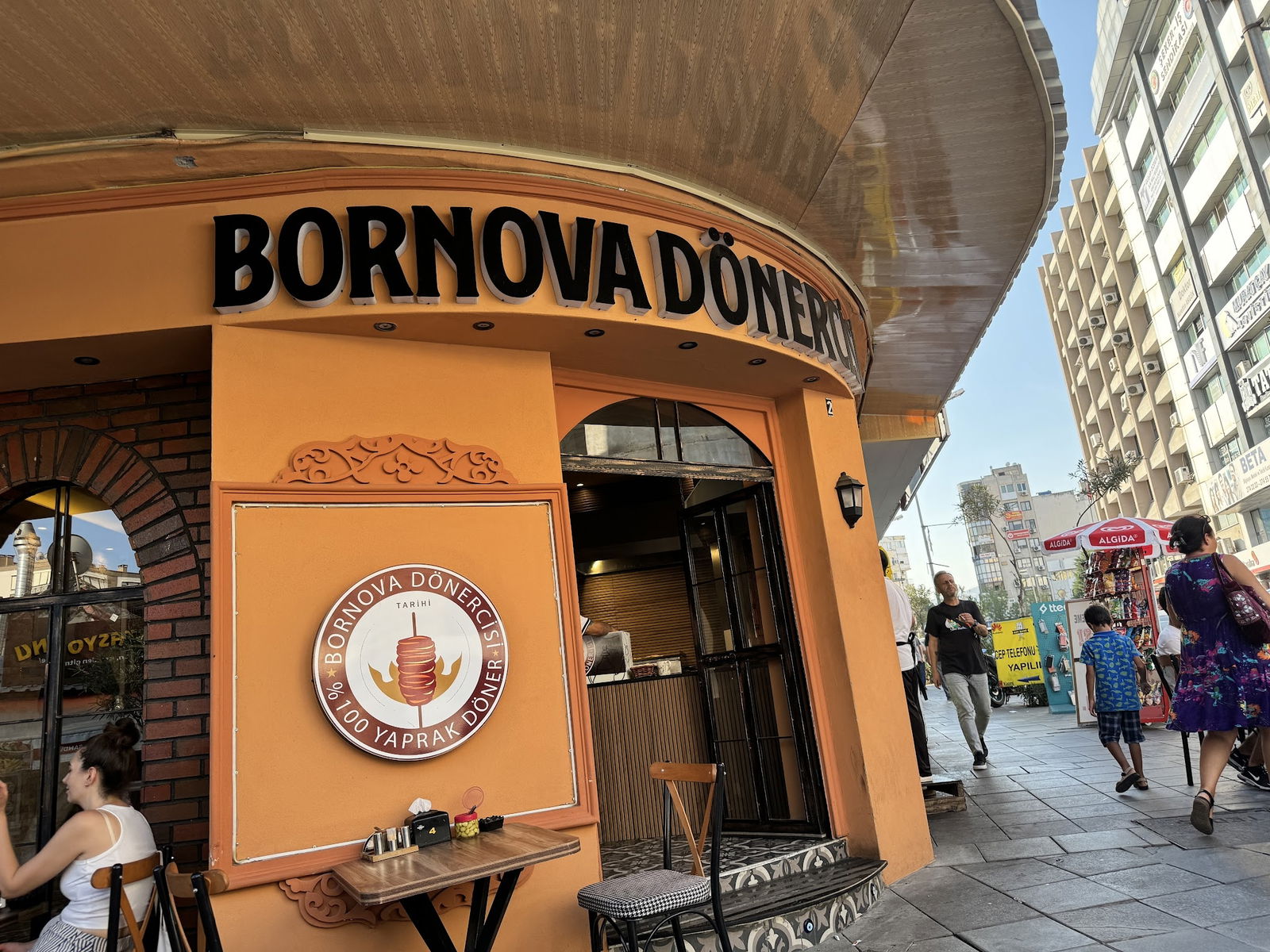 Tarihi Bornova Dönercisi