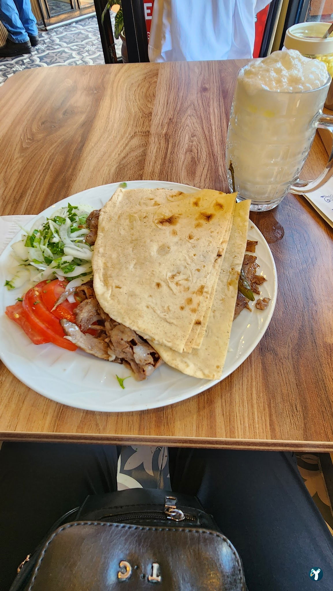 Tarihi Bornova Dönercisi