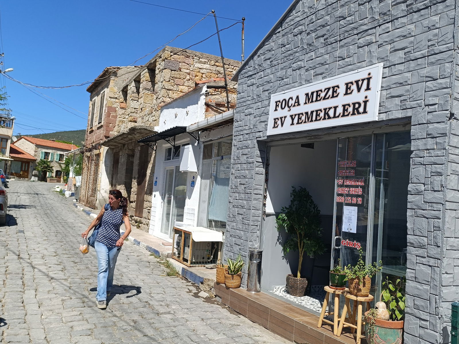 Foça Meze Evi Ve Ev Yemekleri