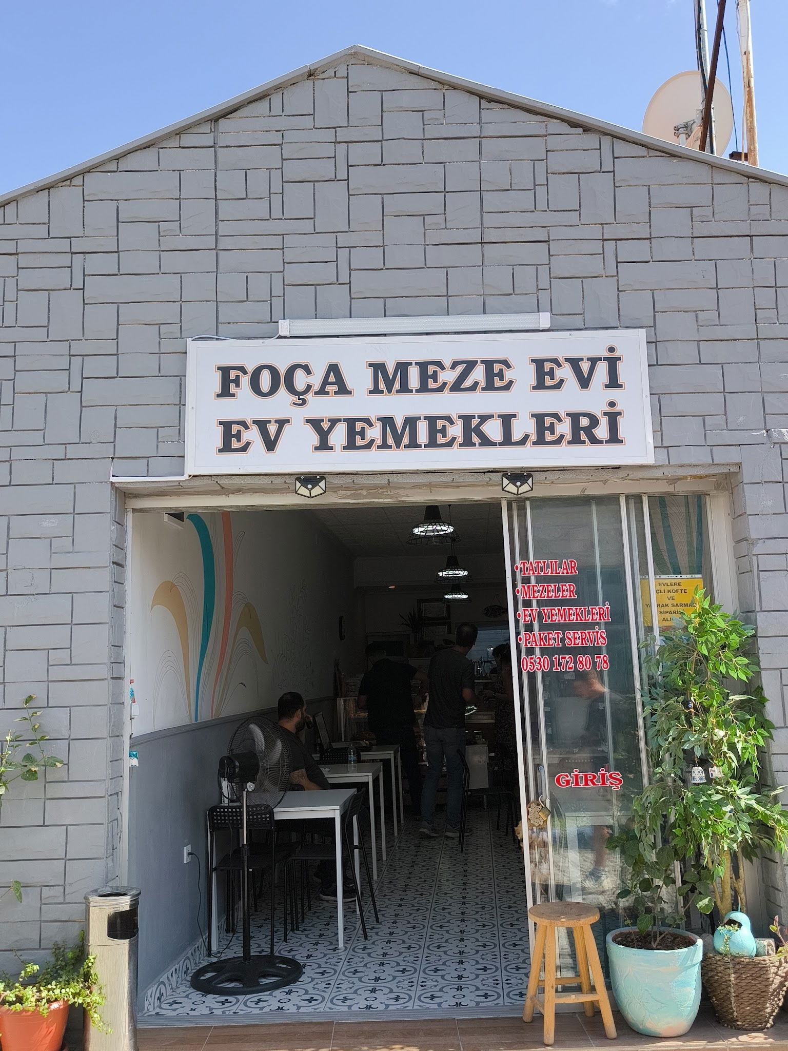 Foça Meze Evi Ve Ev Yemekleri