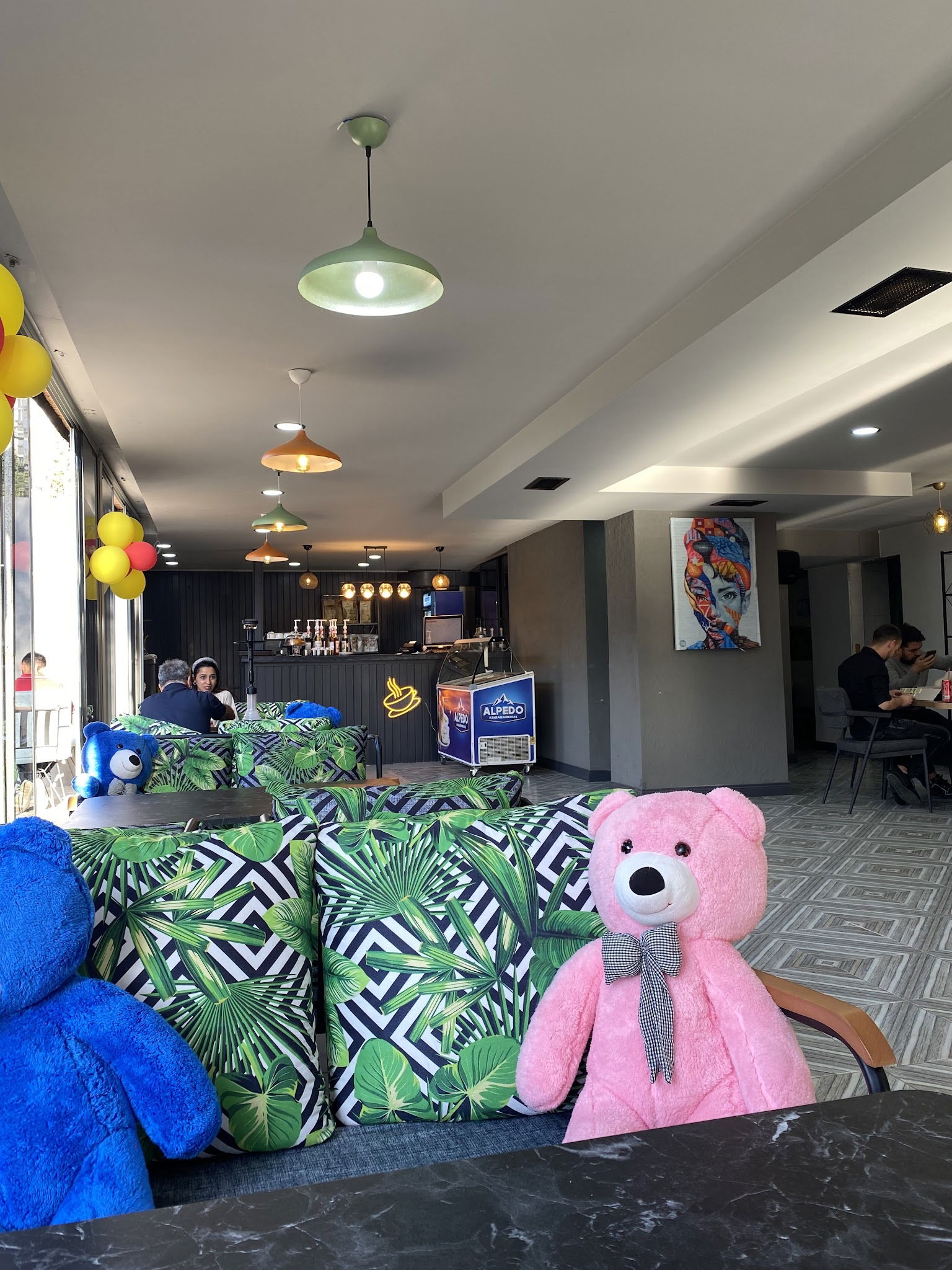 Hookahtalya Cafe & Nargile