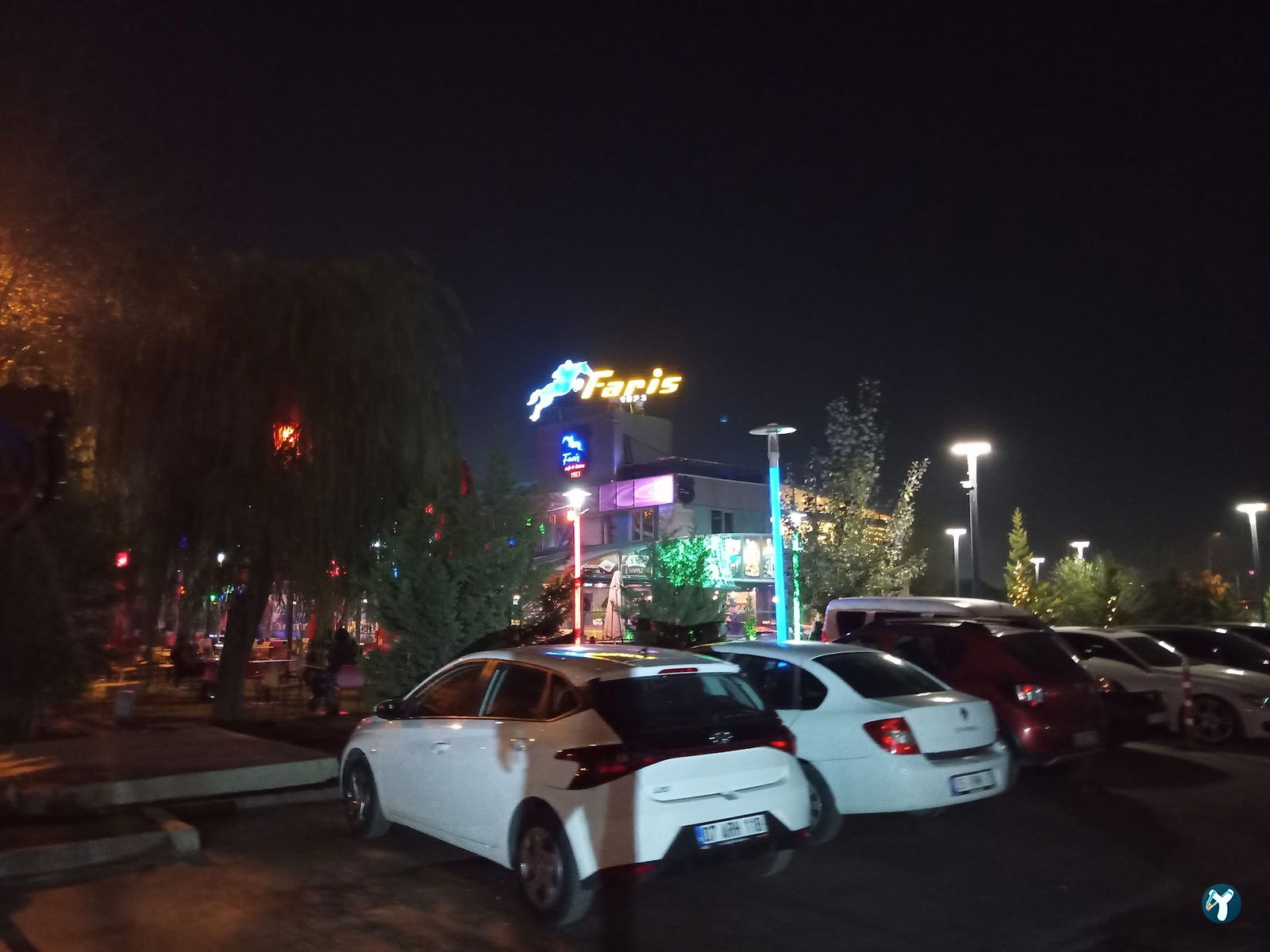 Faris Bistro