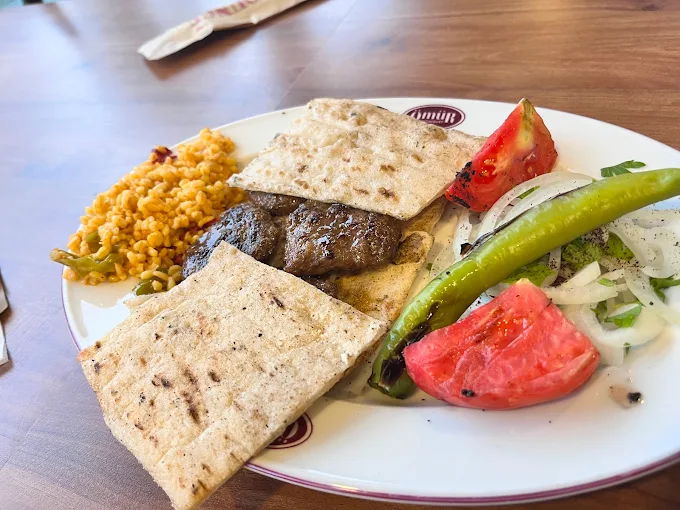 Ömür Restaurant Akçay