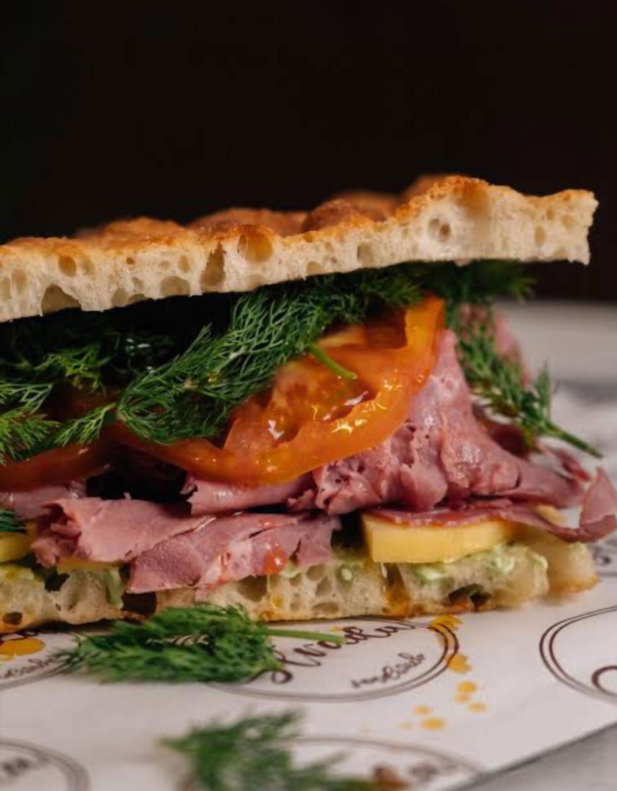 Meydani Cafe & Pastane Bozcaada