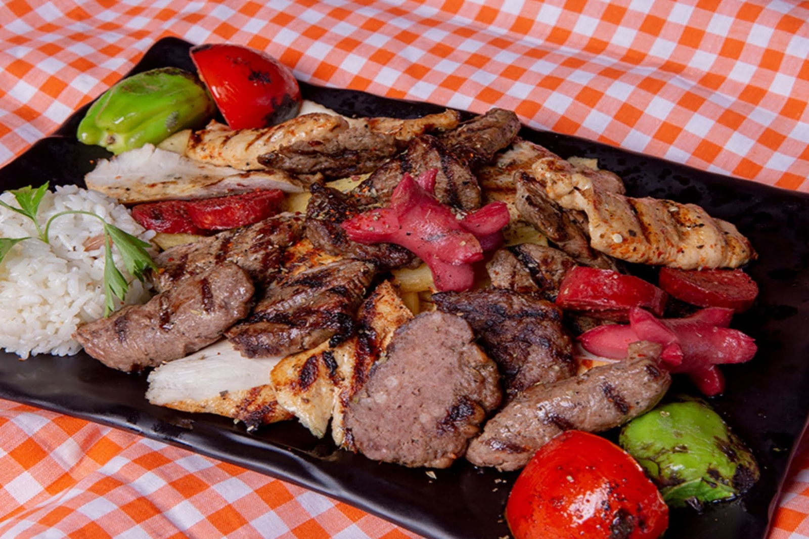 Meet Point Cafe&Bistro