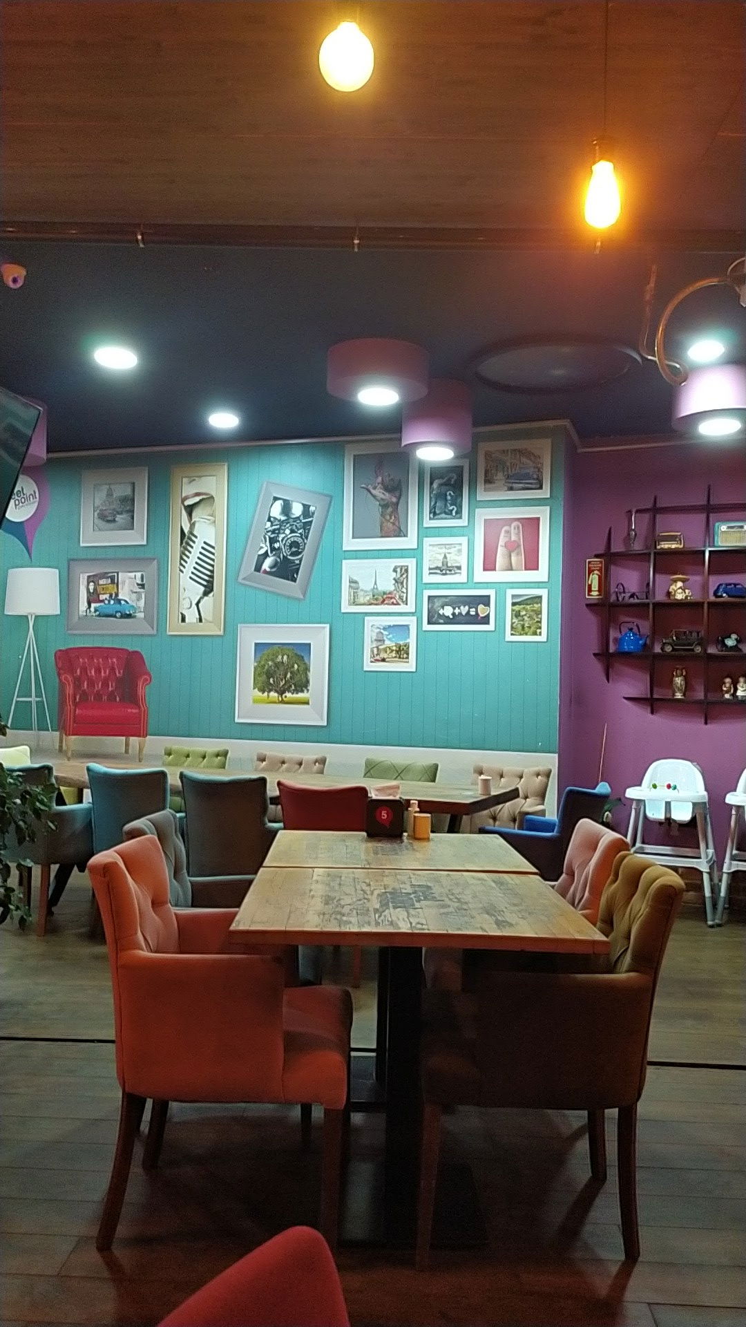 Meet Point Cafe&Bistro