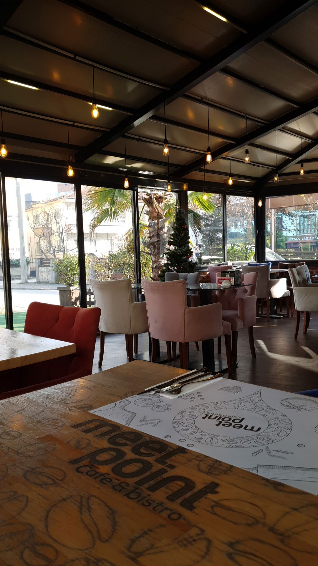 Meet Point Cafe&Bistro