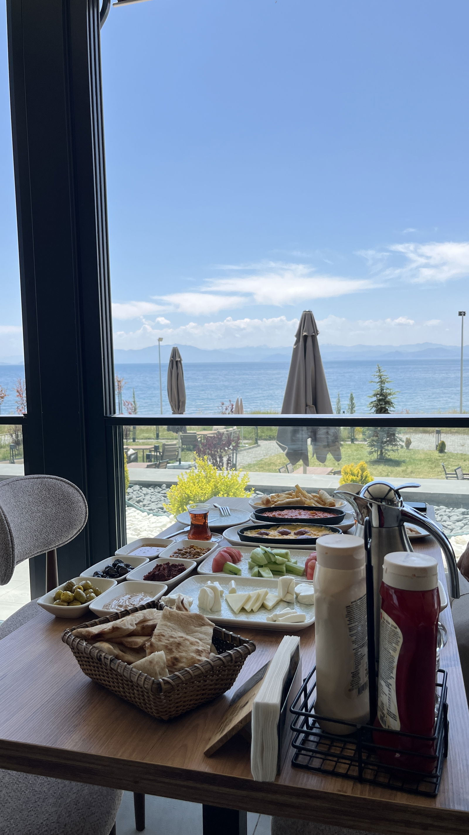 Betav Yahya Eren Sosyal Tesisleri