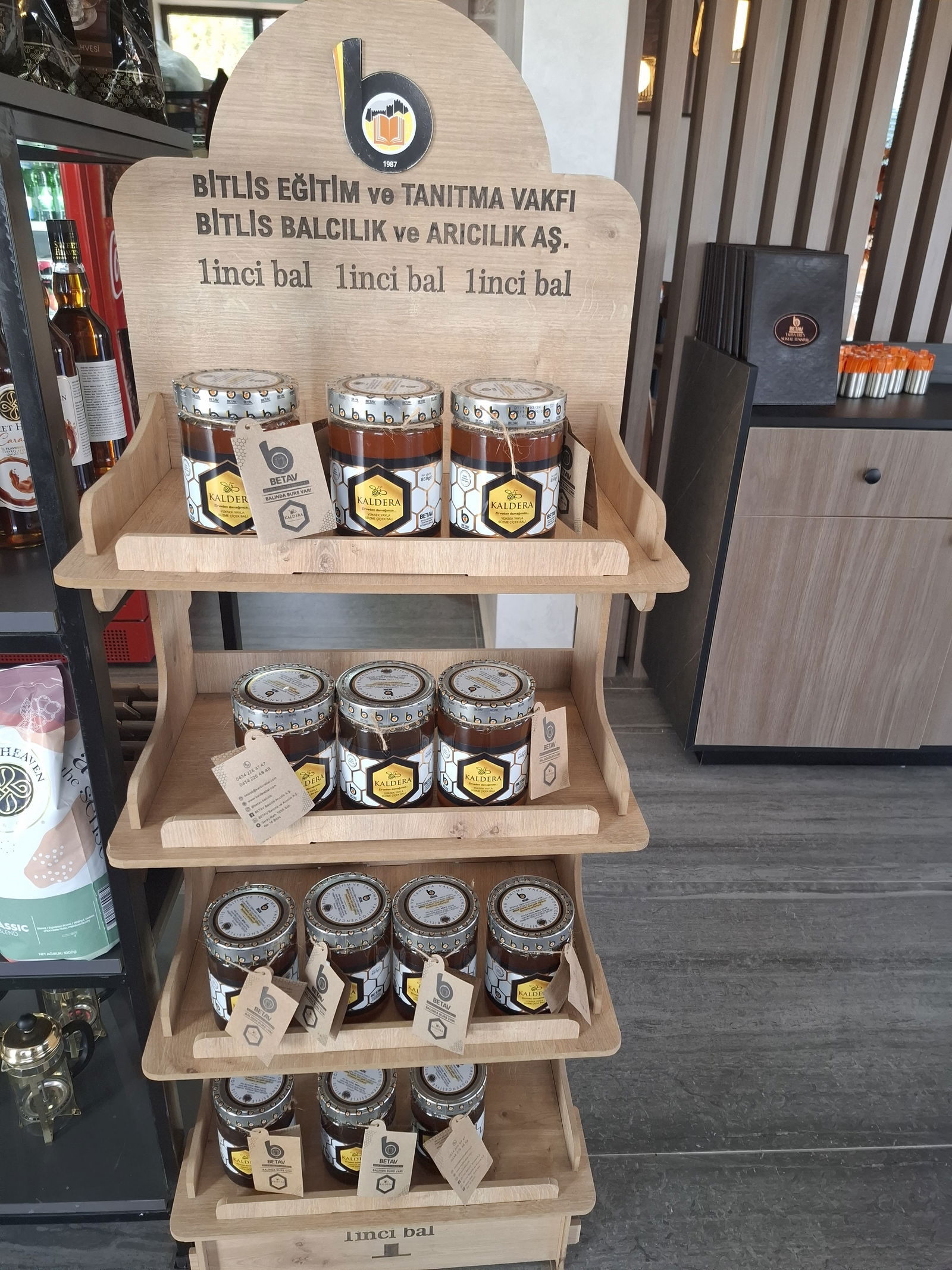 Betav Yahya Eren Sosyal Tesisleri