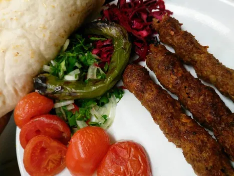 Üçler Kebap Lahmacun resimleri