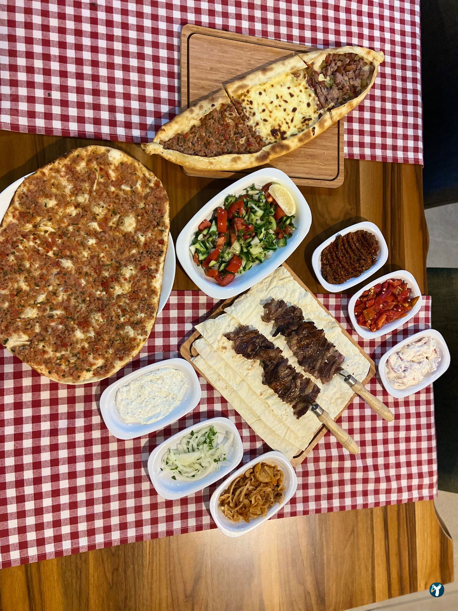 Begüm Aycan Et Erzurum Cağ Kebabı