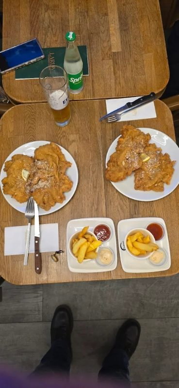 Laruv GastroPub & Cocktails