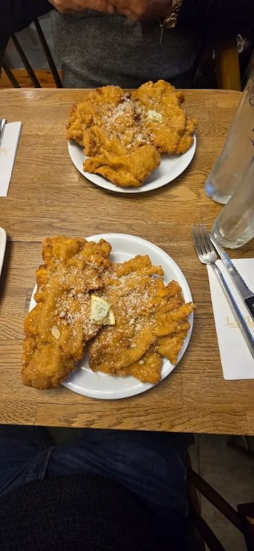 Laruv GastroPub & Cocktails