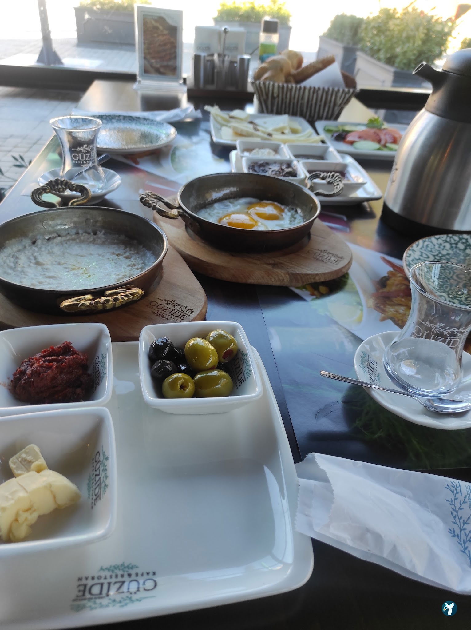 Güzide