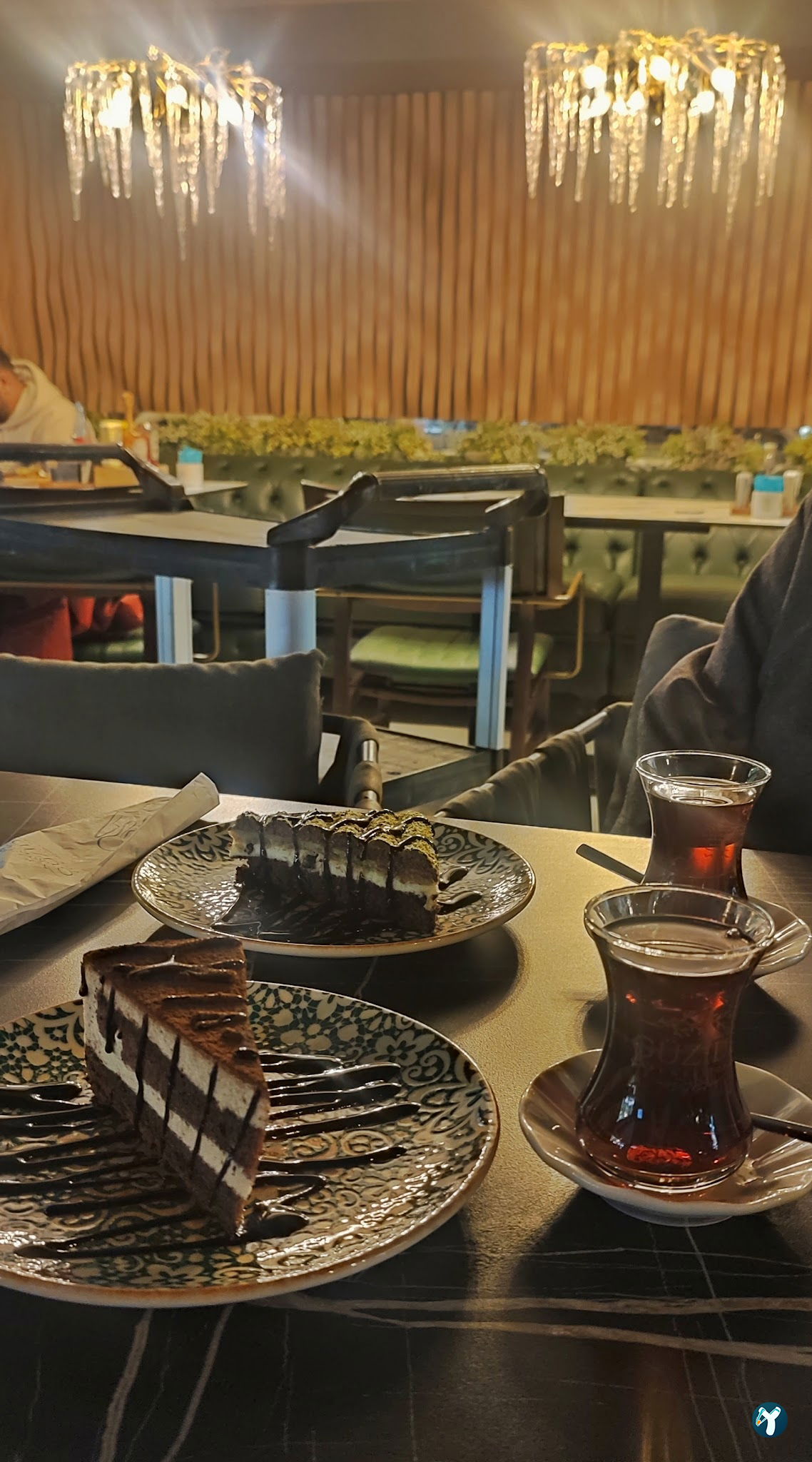 Güzide