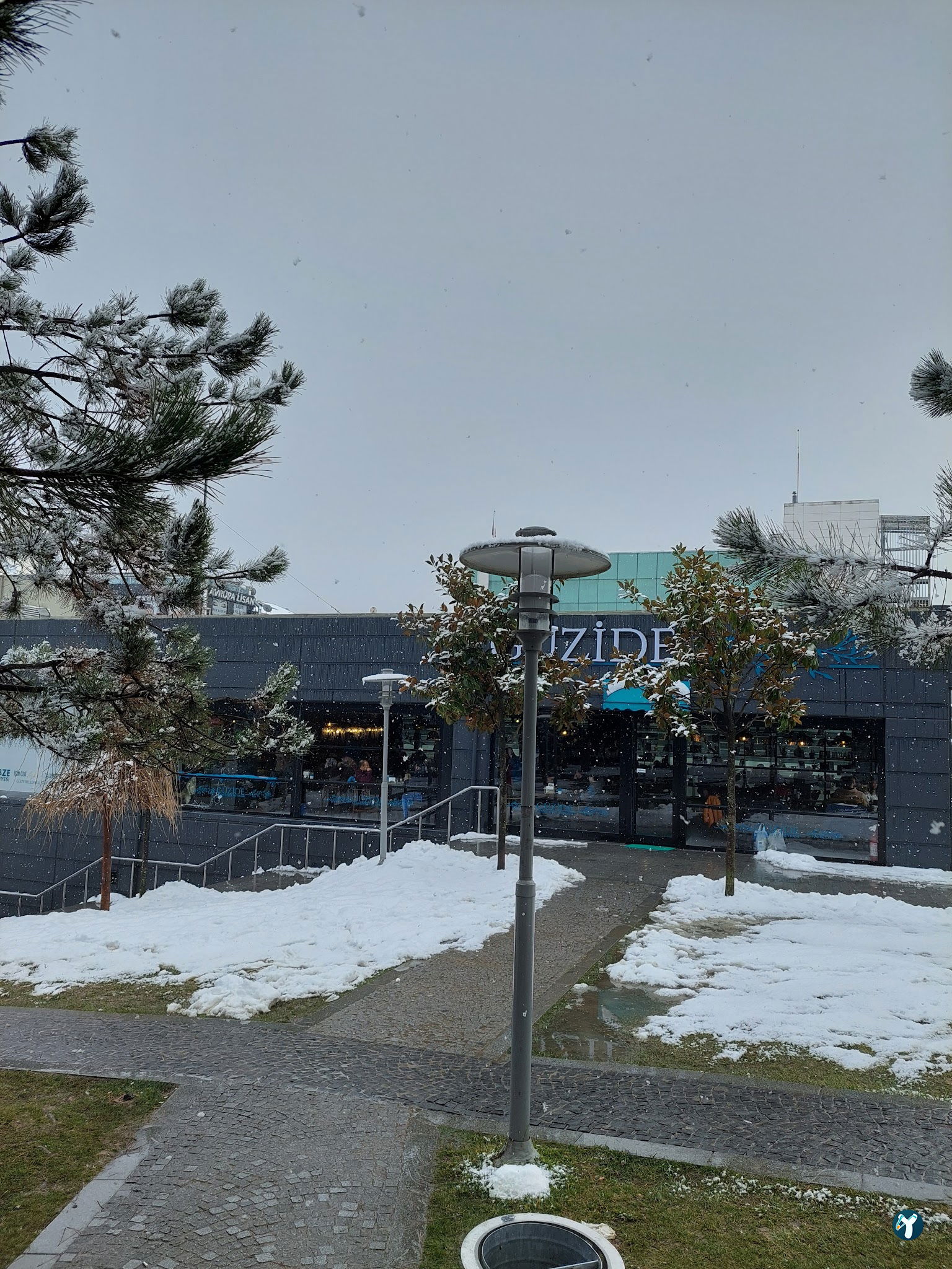 Güzide