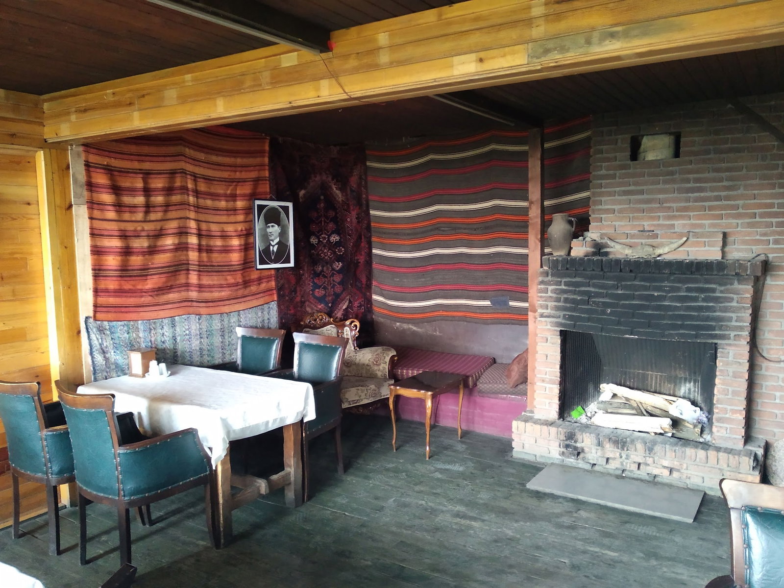 Cennet Bahçesi Hasan'In Yeri