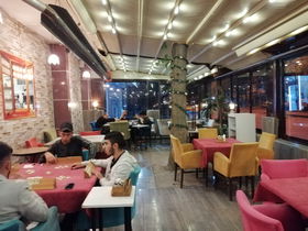 Botanik Cafe