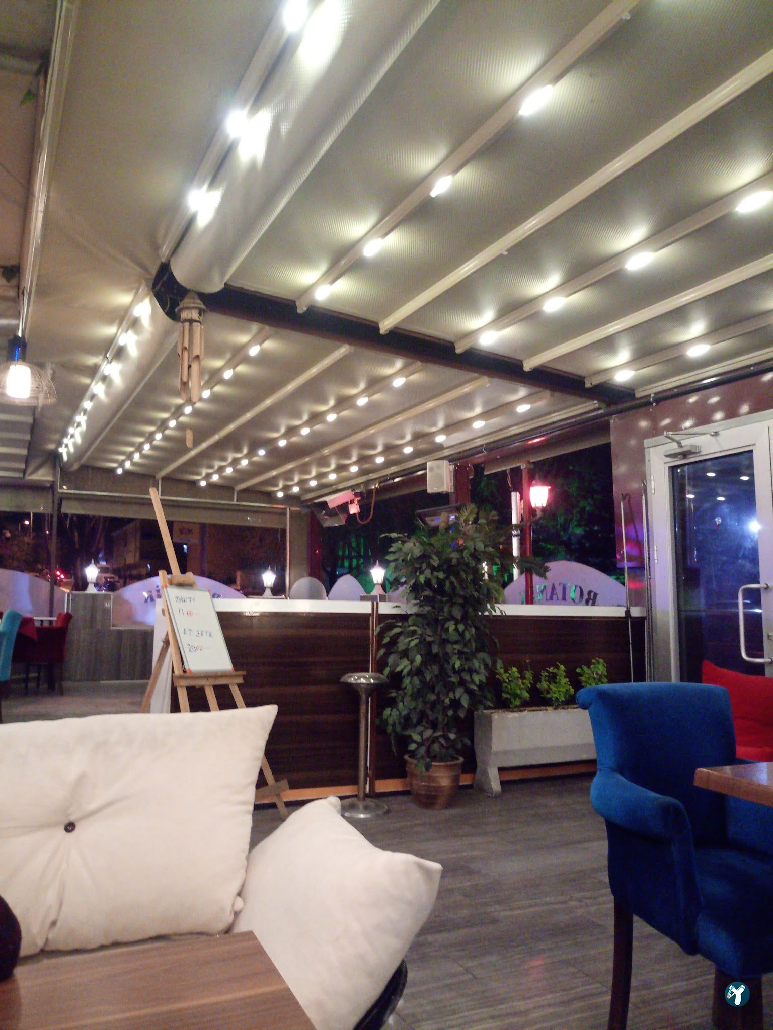 Botanik Cafe