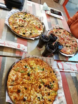 Pizza Time Törekent resimleri