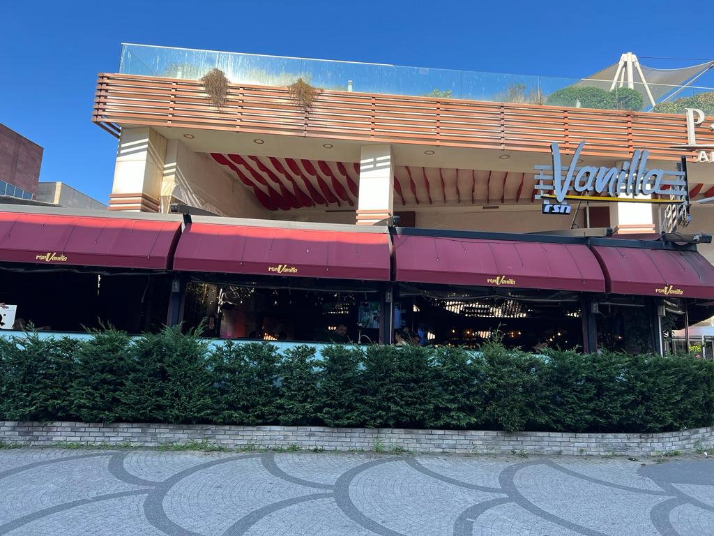 Rsn Vanilla Garden Cafe