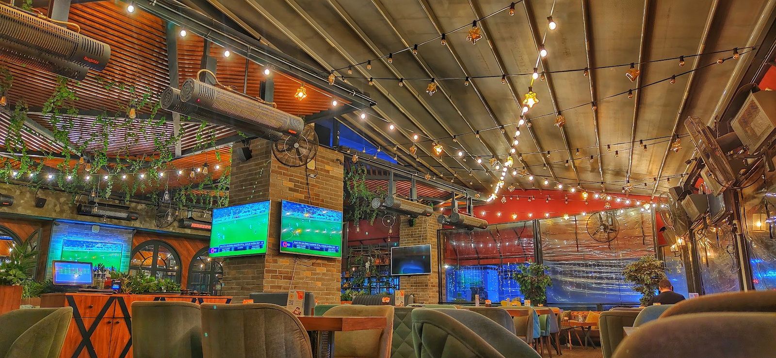 Rsn Vanilla Garden Cafe