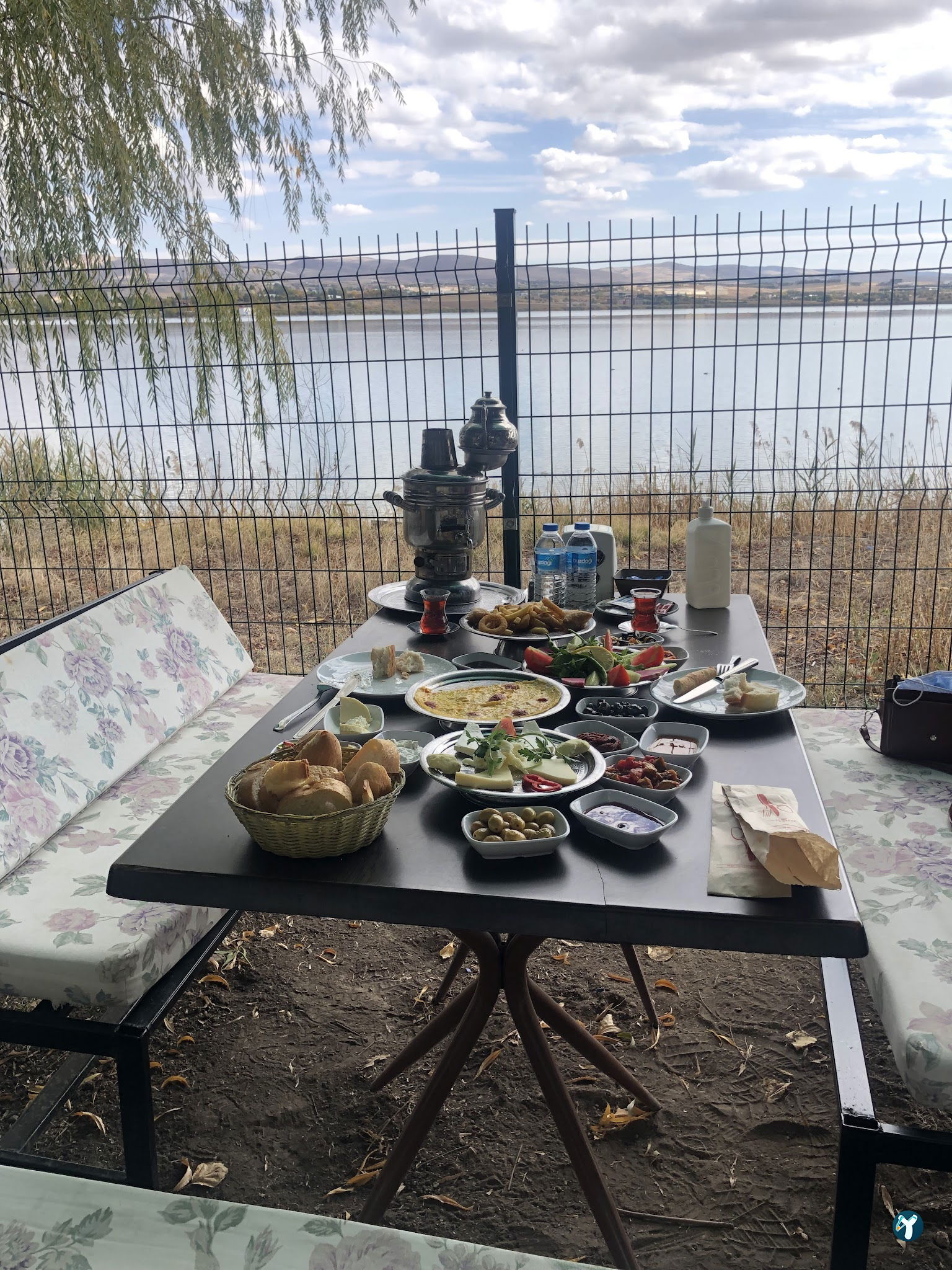 Su Perisi Cafe