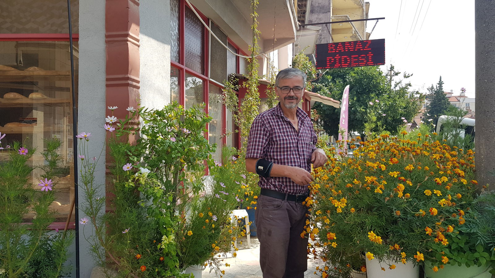 Banaz Pide Ve Ekmek Fırını