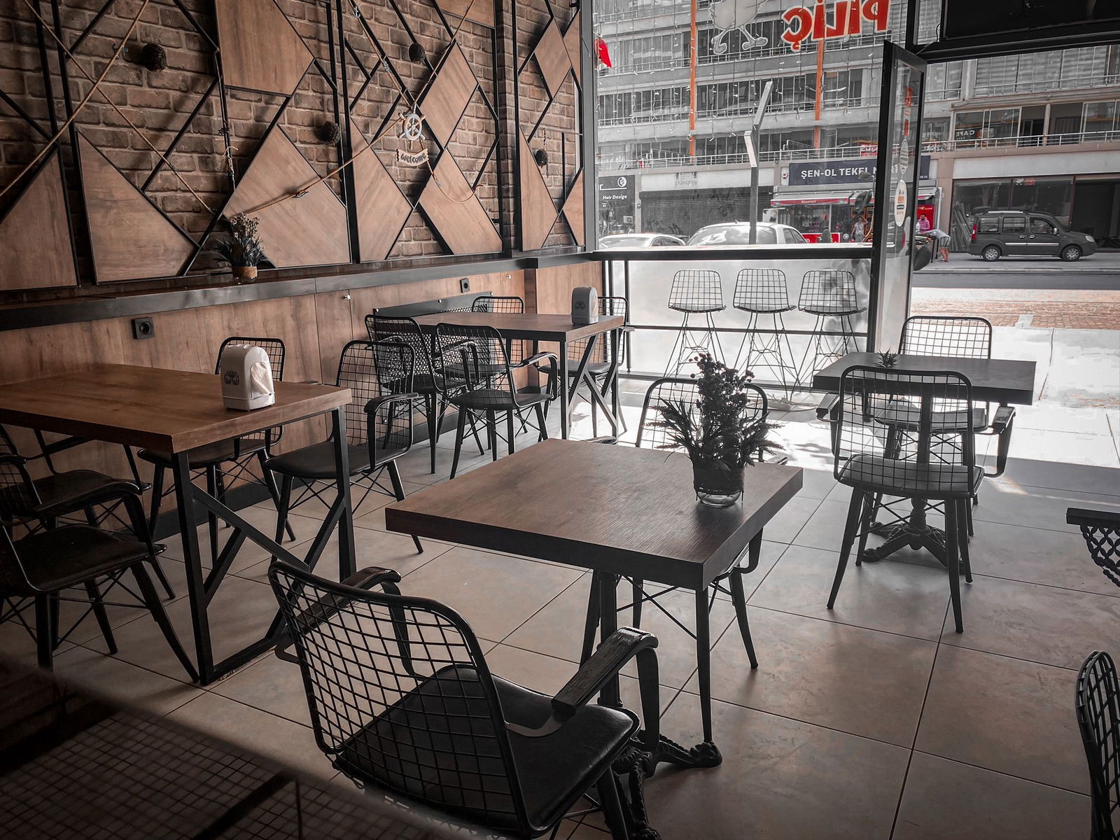 Devrem Et & Balık Lokantası