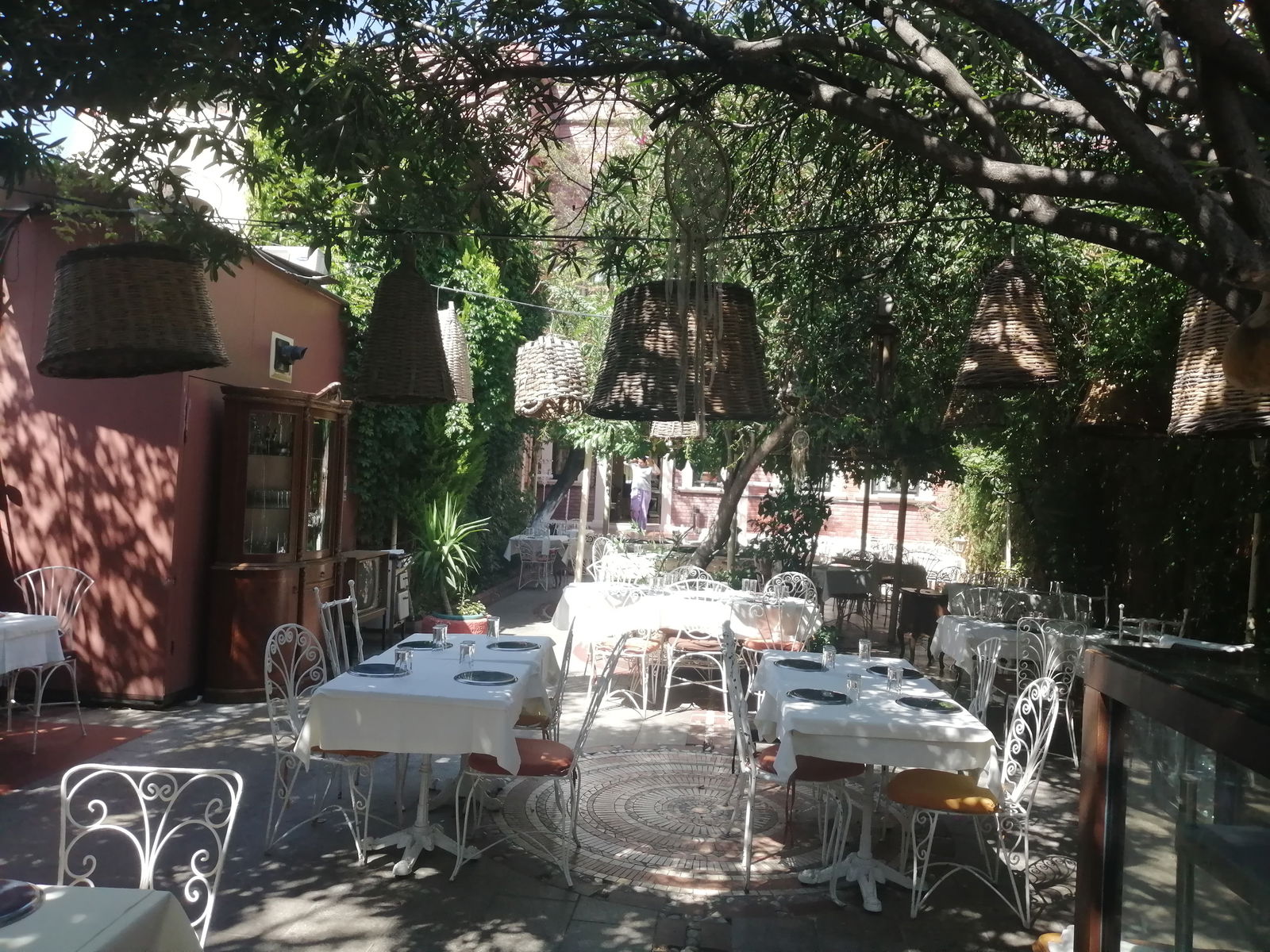 Incelik “Et Ve Meze Lokantası”