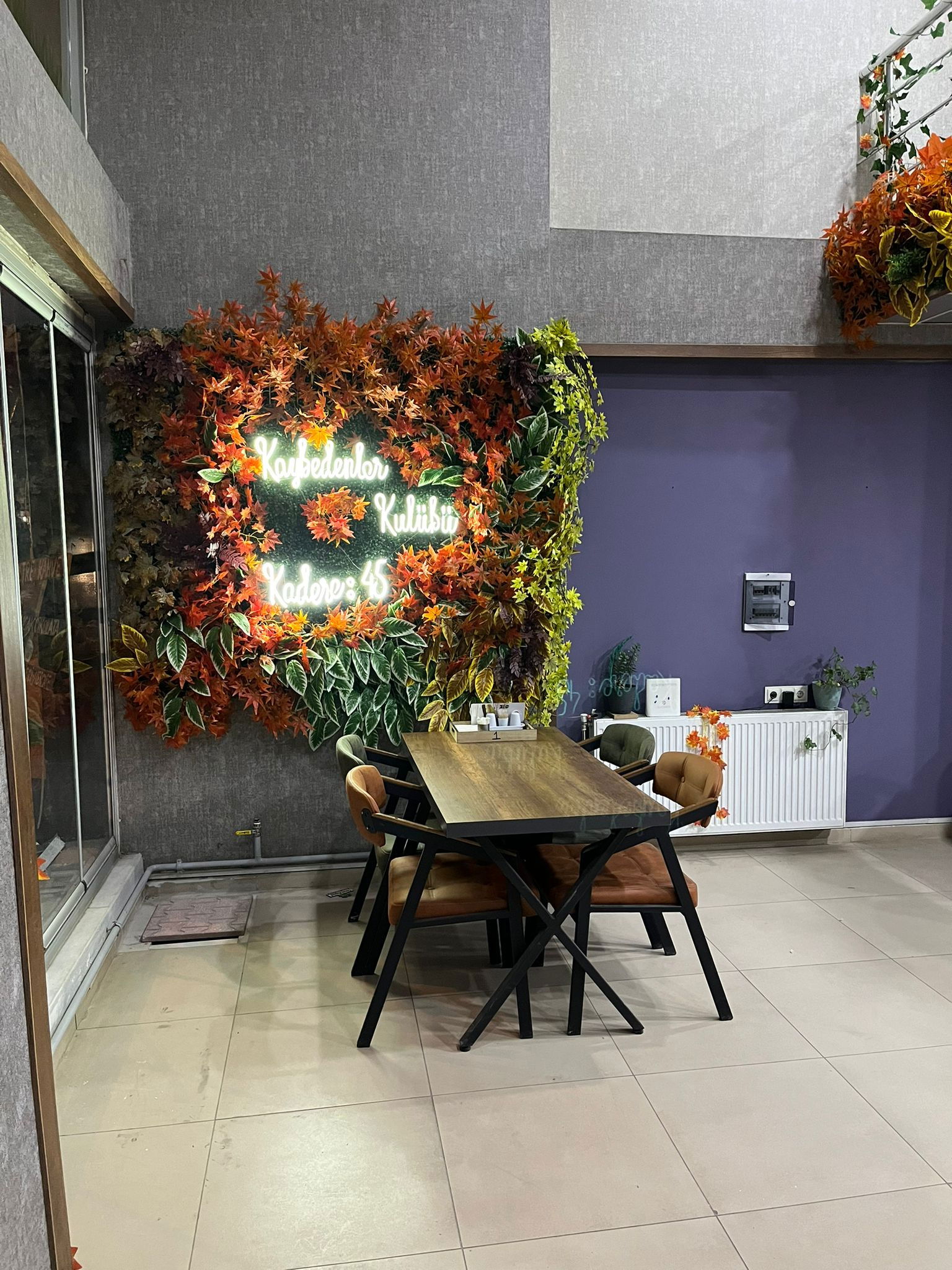 Kaybedenler Kulübü Cafe