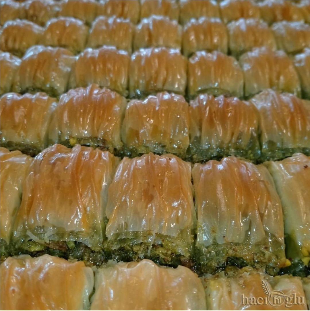 Bergama Hacıoğlu Baklava& Künefe