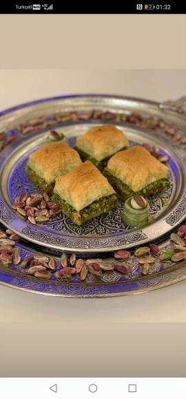 Bergama Hacıoğlu Baklava& Künefe
