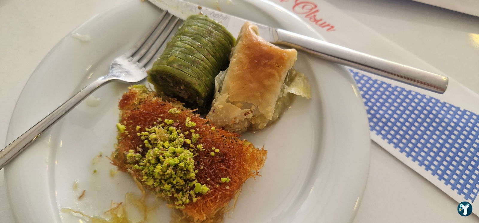 Bergama Hacıoğlu Baklava& Künefe