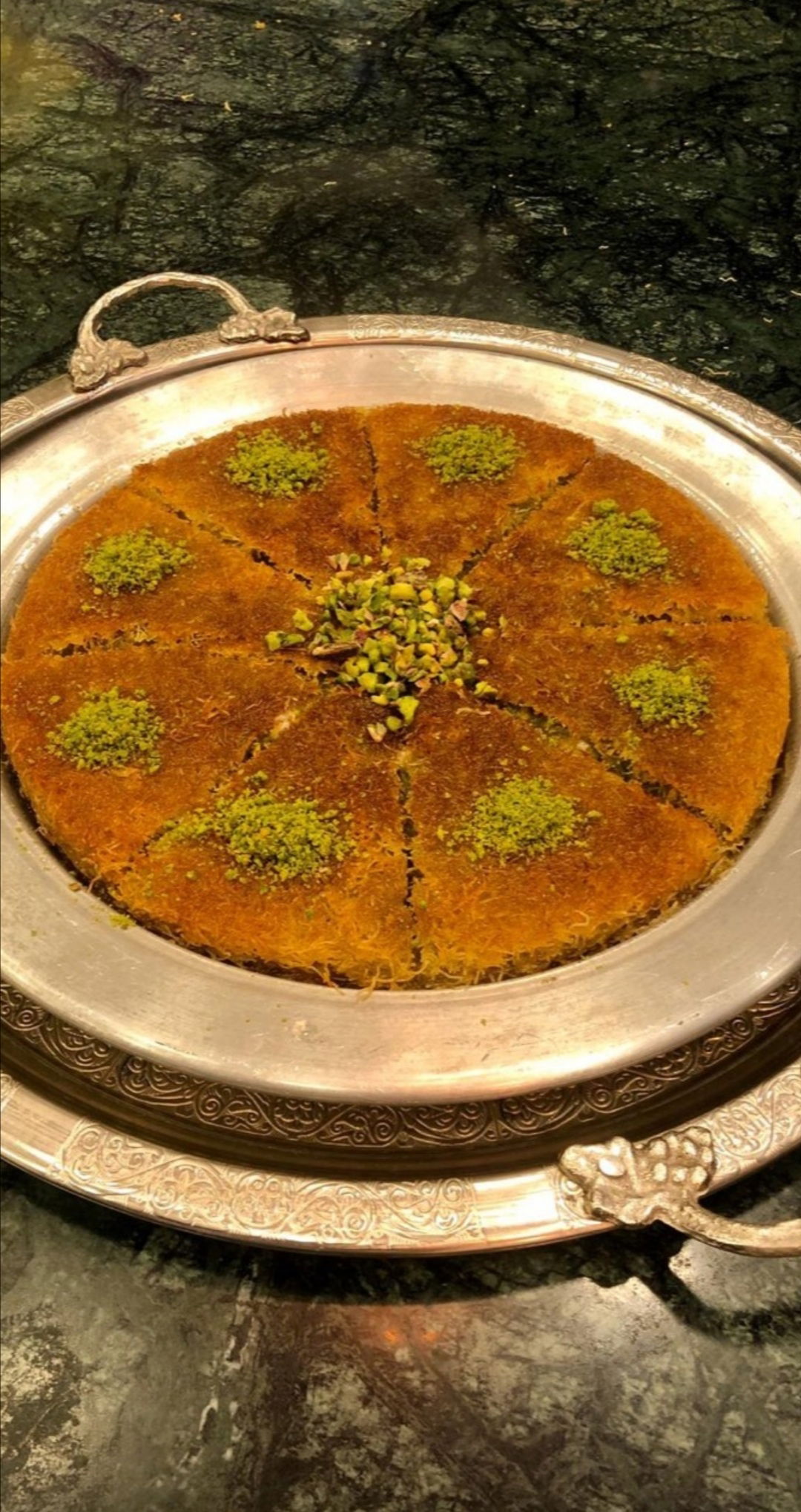 Bergama Hacıoğlu Baklava& Künefe